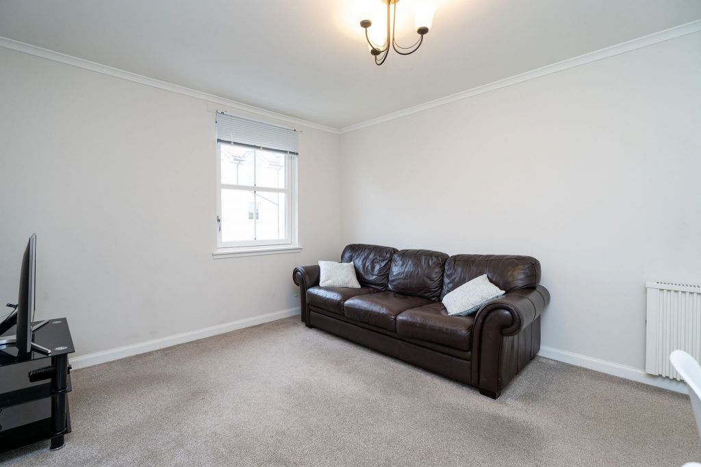 Property photo 3 of 23