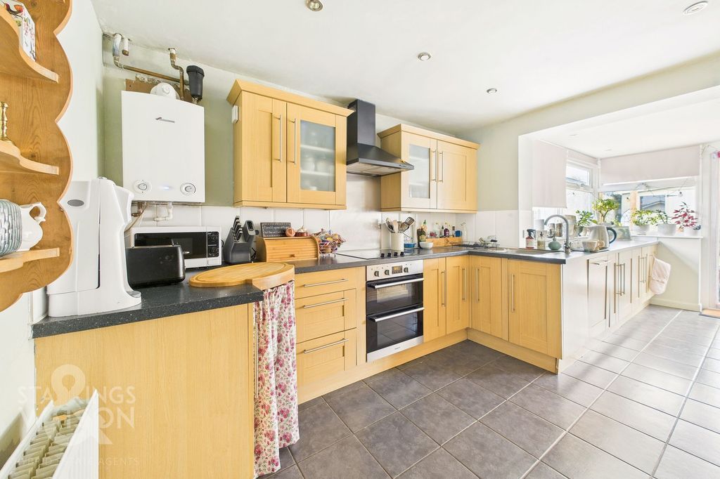 Property photo 3 of 26