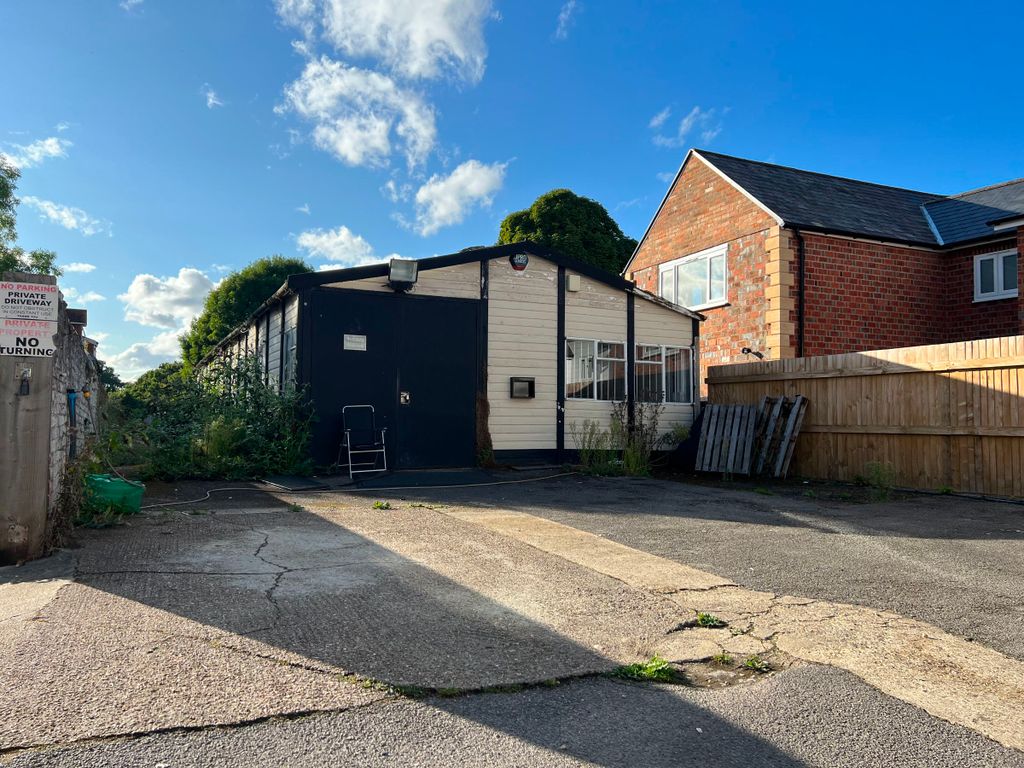 Property photo 1 of 7