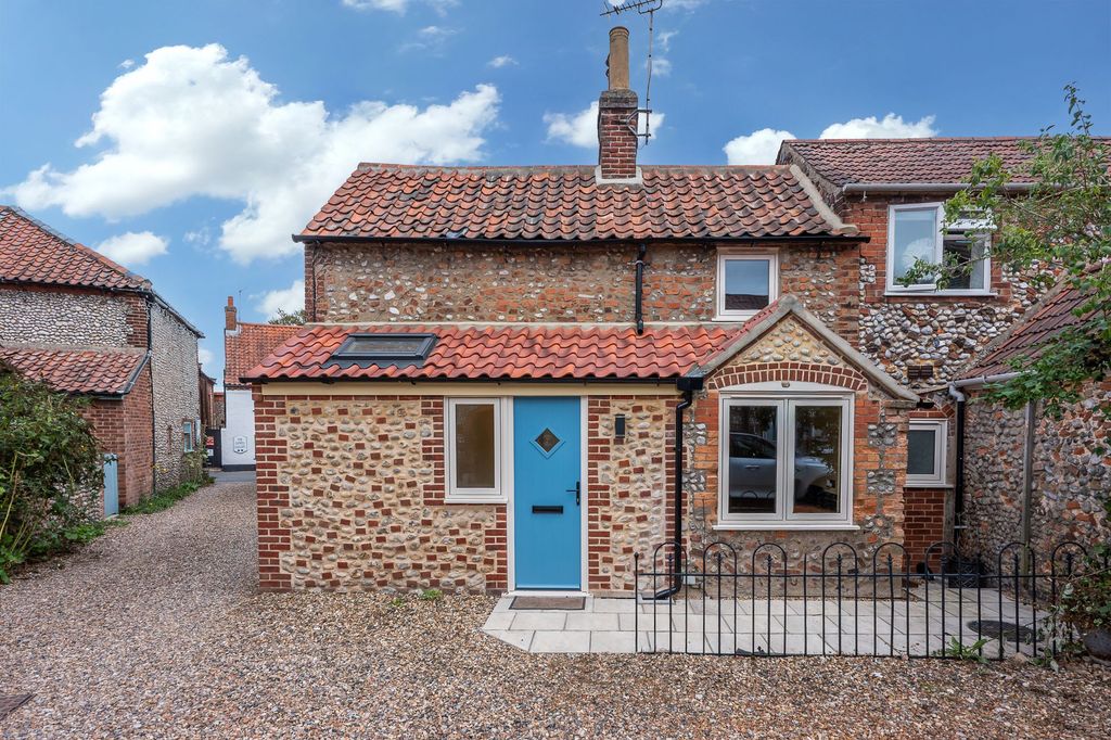 Property photo 1 of 12