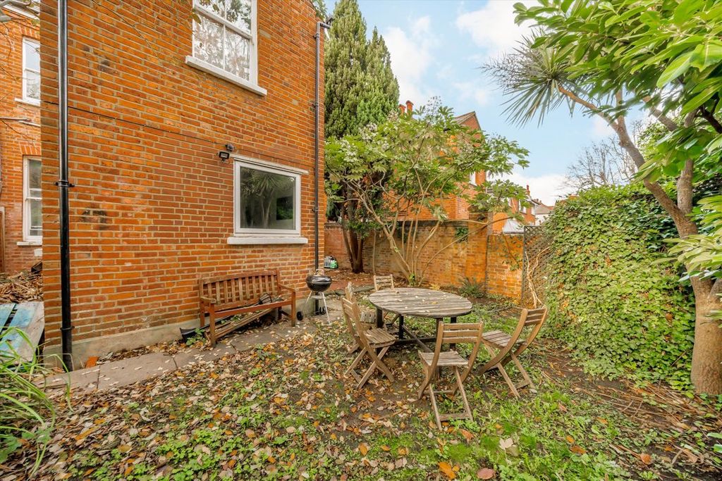 Property photo 2 of 7