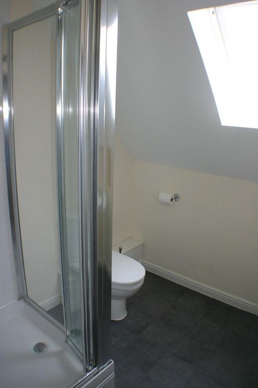 Property photo 1 of 6 Bedroom 3 Shared Bathroom Palfreyman.Jpg