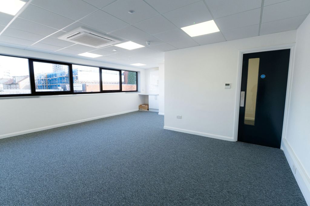 Property photo 3 of 5 3. Office 2.Jpg