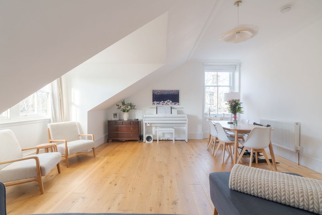 Property photo 3 of 29