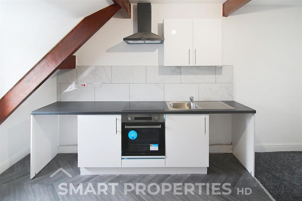 Property photo 2 of 5 Flat-4-125-Fitzwilliam_00003.Jpeg