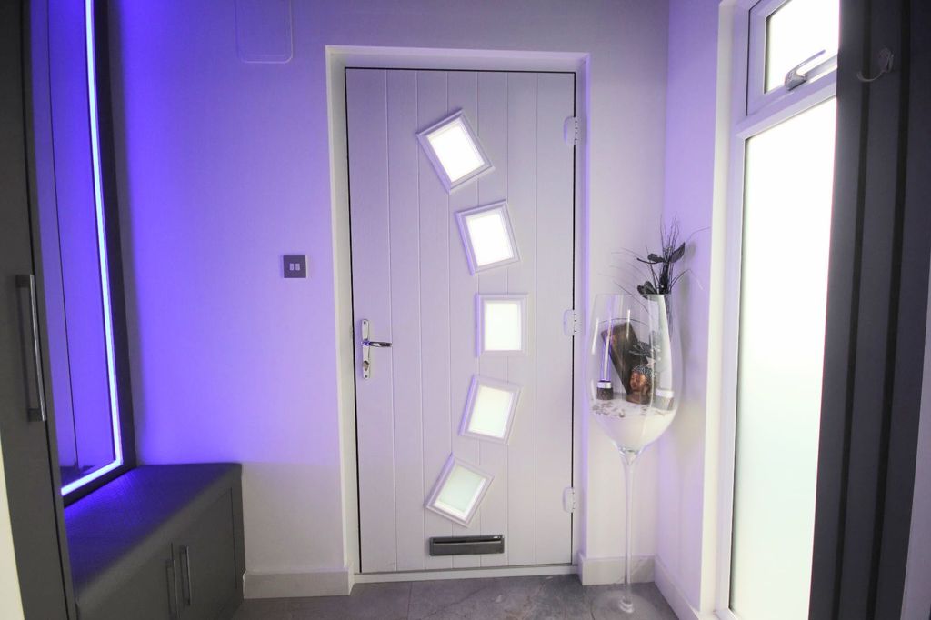 Property photo 2 of 20 Porch