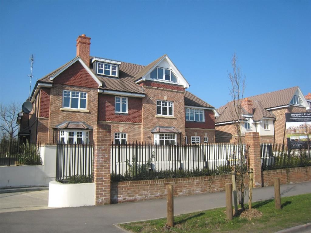 Property photo 2 of 12 Exterior