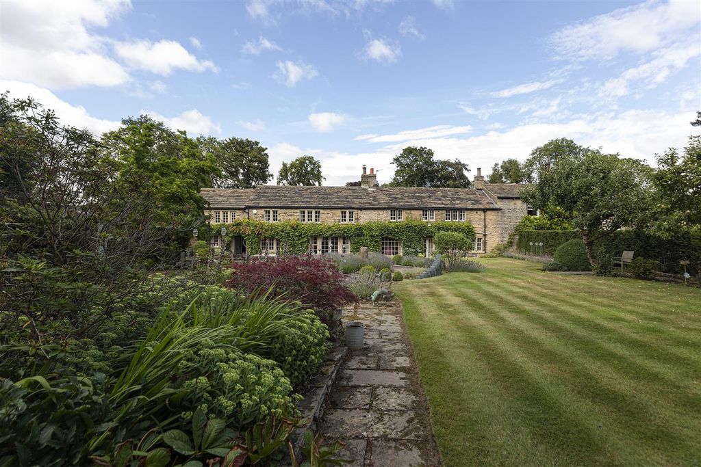 Additional image 74 of 4 bed cottage for saleGawthorpe Green Lane, Lepton, Huddersfield HD5