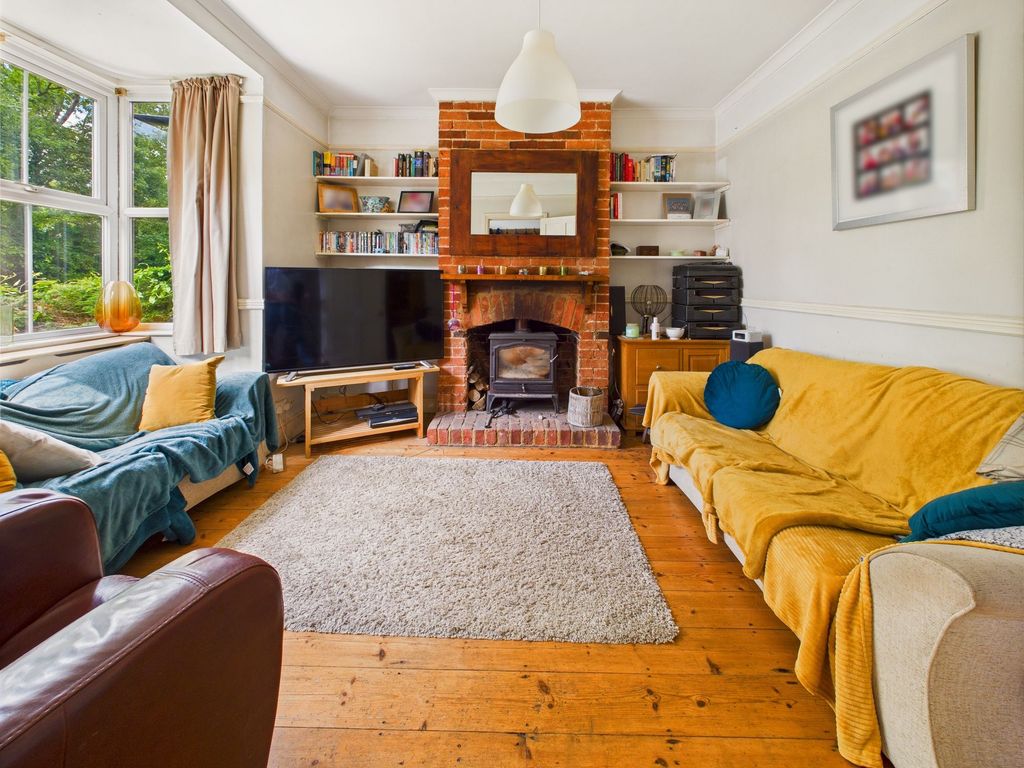 Property photo 2 of 18 Sitting Room