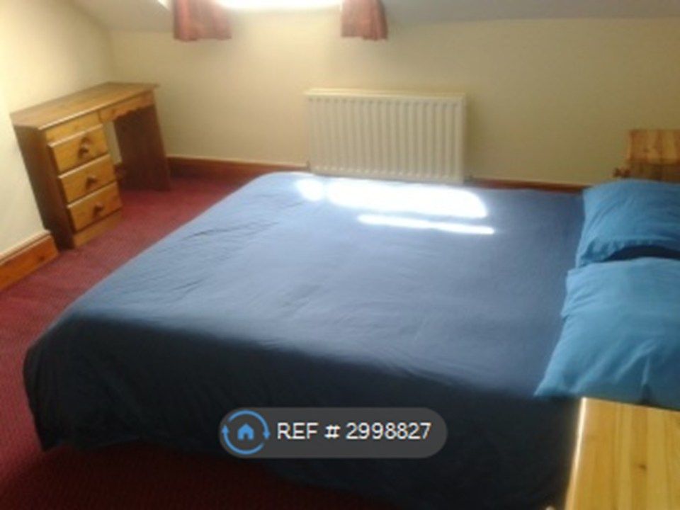 Property photo 3 of 4