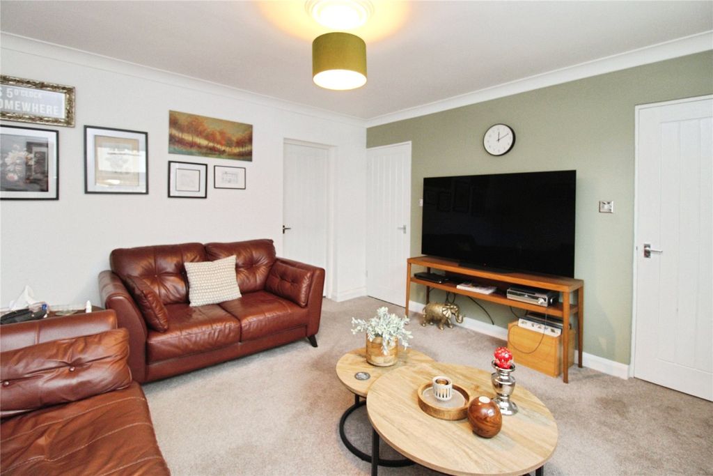 Property photo 2 of 15 Picture No. 08