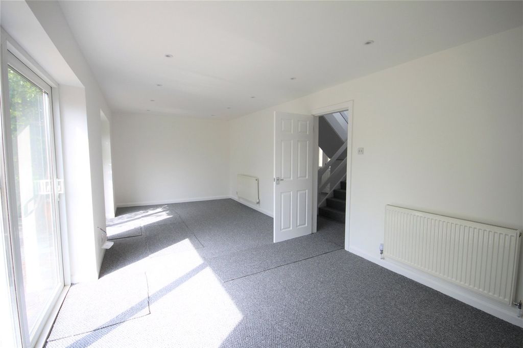 Property photo 3 of 14 Picture No. 17