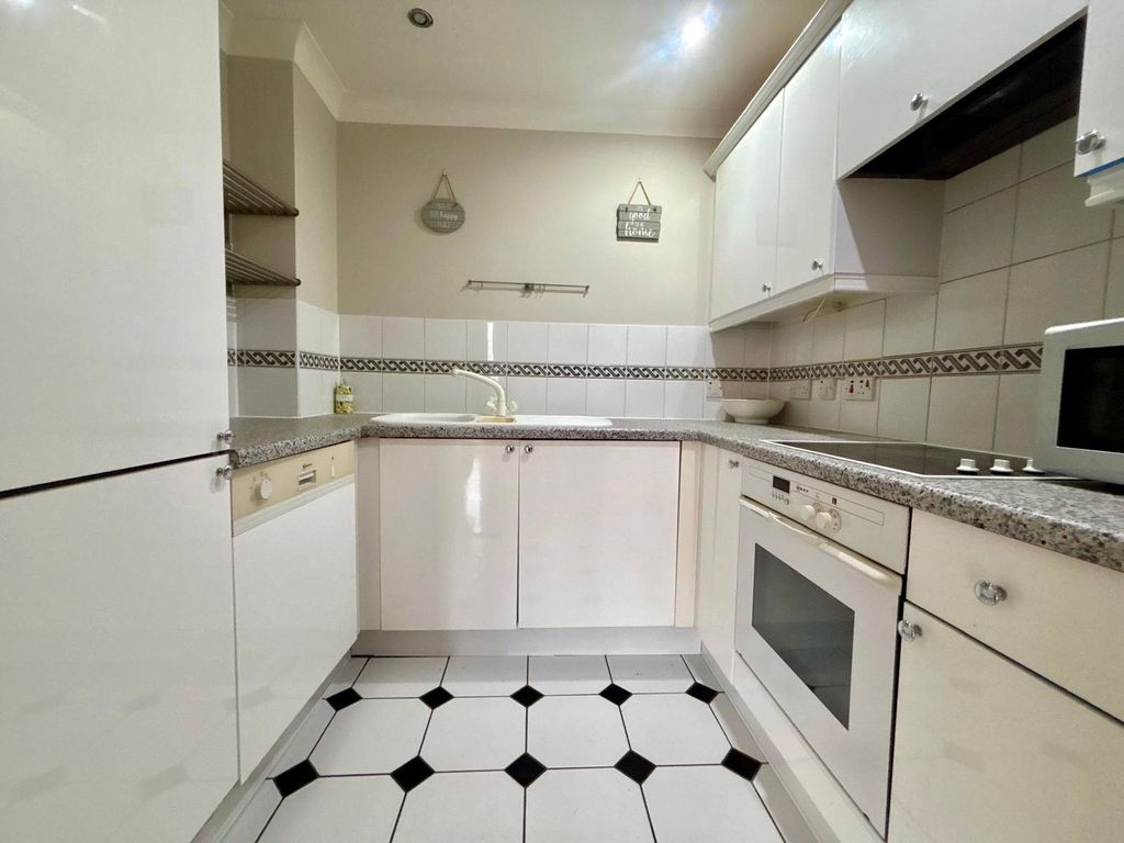 Property photo 3 of 9 Picture No. 01