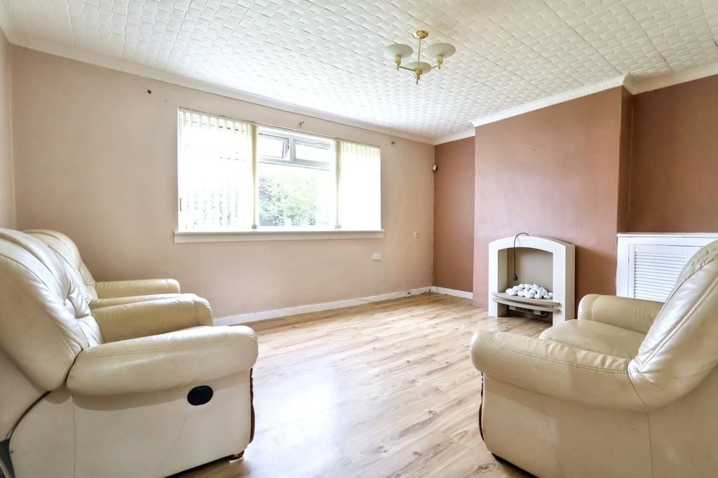 Property photo 2 of 14 Picture No. 03