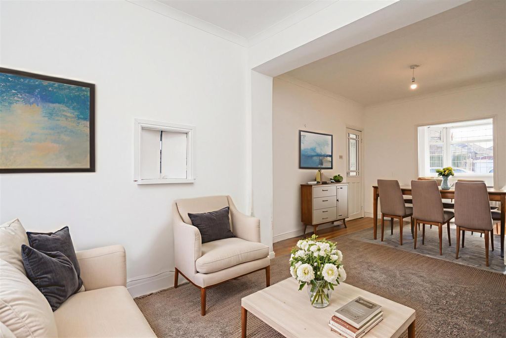 Property photo 3 of 18 3.Jpg