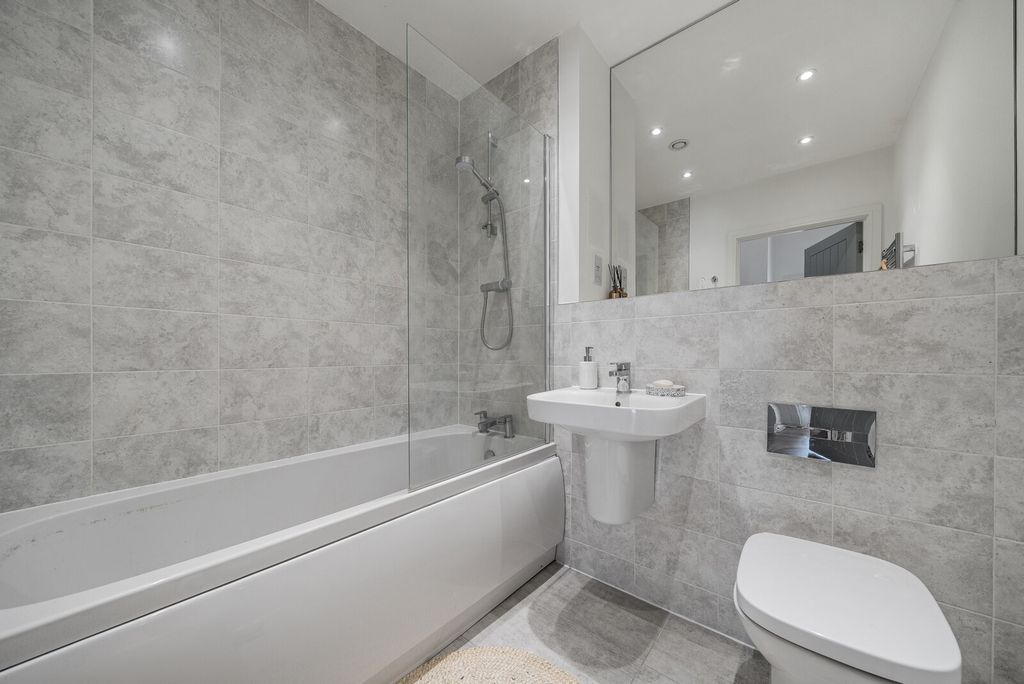 Property photo 3 of 39 1449106-18-69Eb34...