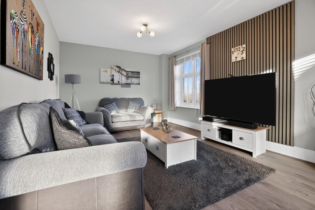 Property photo 3 of 16 Img_8611-Hdr.Jpg