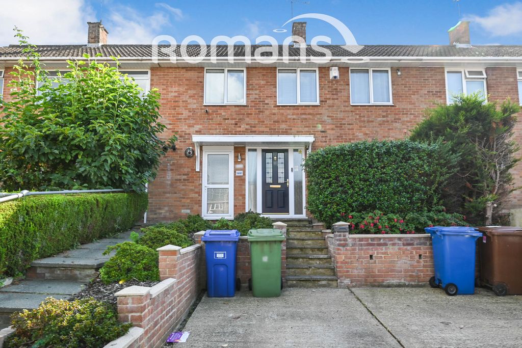 Property photo 1 of 9 12 Scotts Front