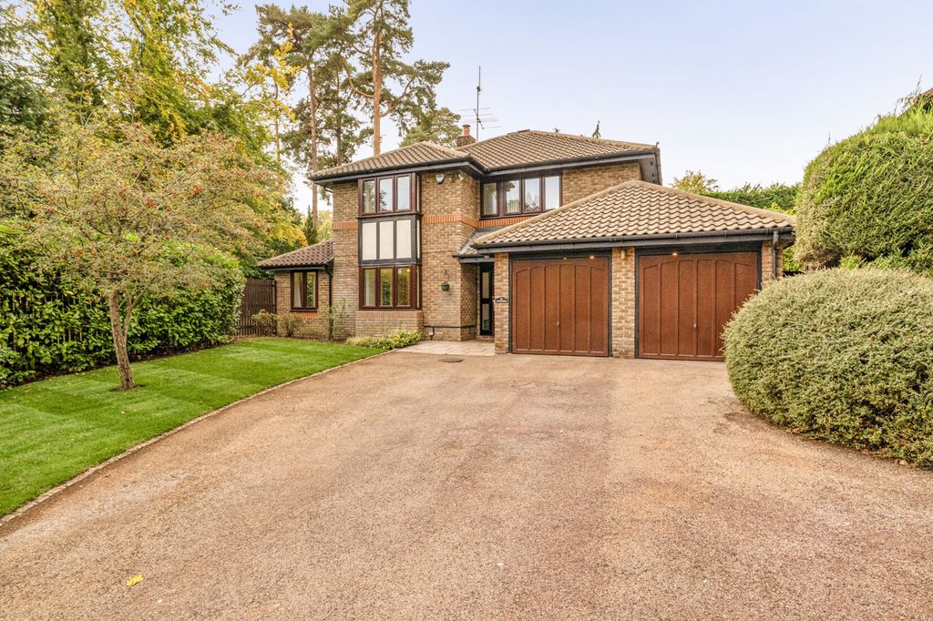 Property photo 1 of 20 External