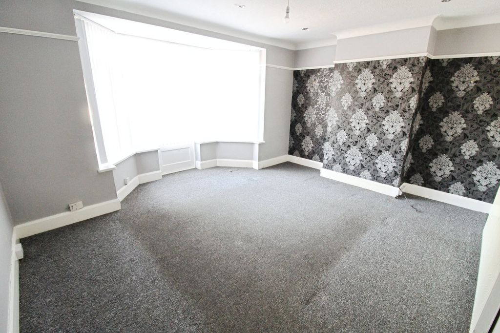 Property photo 3 of 15 Picture No. 03