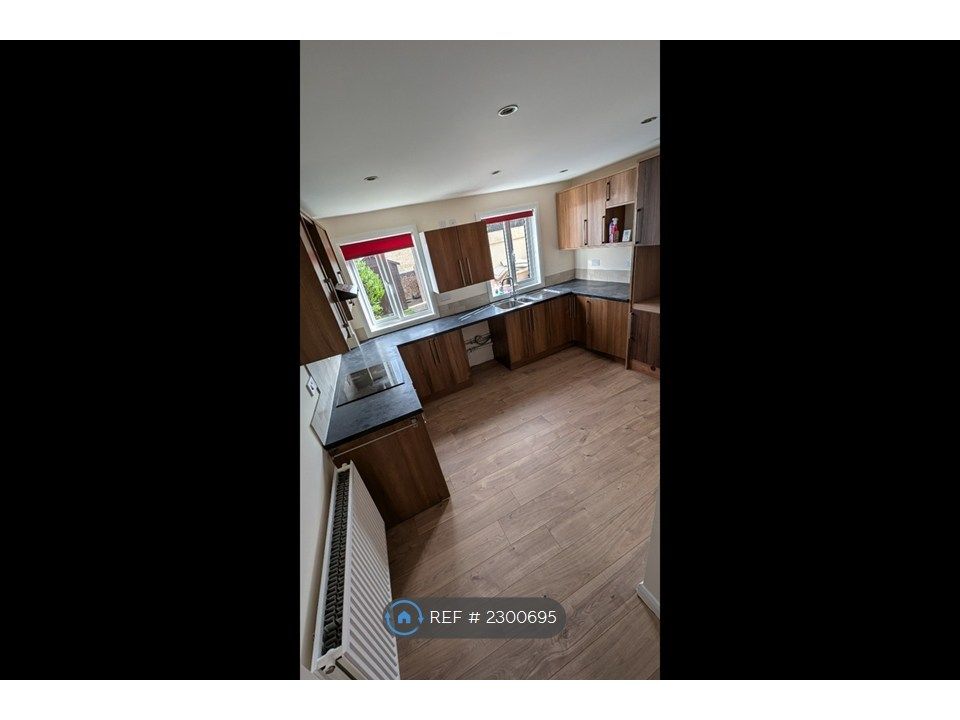 Property photo 2 of 6 Kitchen Diner