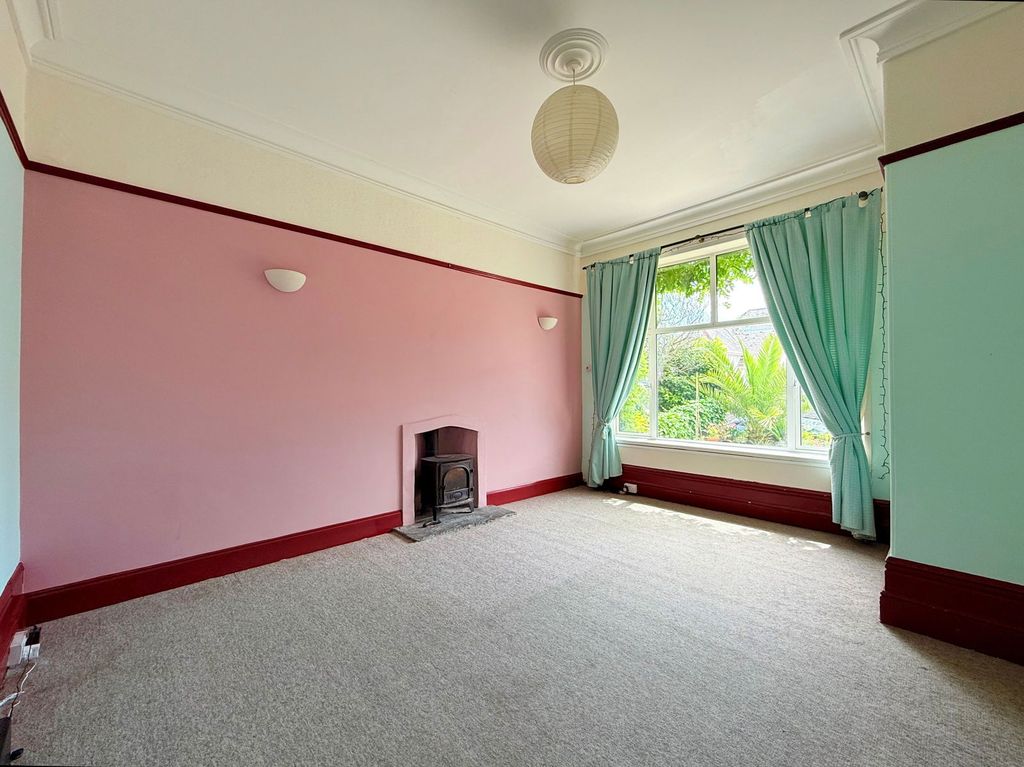 Property photo 3 of 30