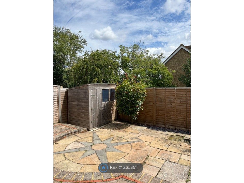 Property photo 2 of 16 Garden