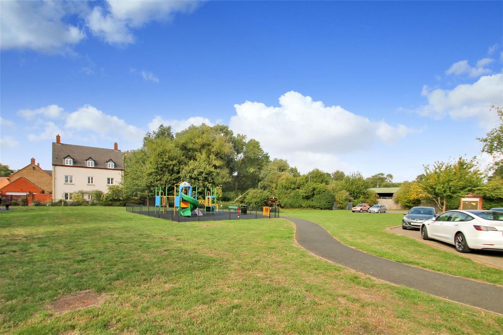 Property photo 3 of 11 Img_0182.Jpg