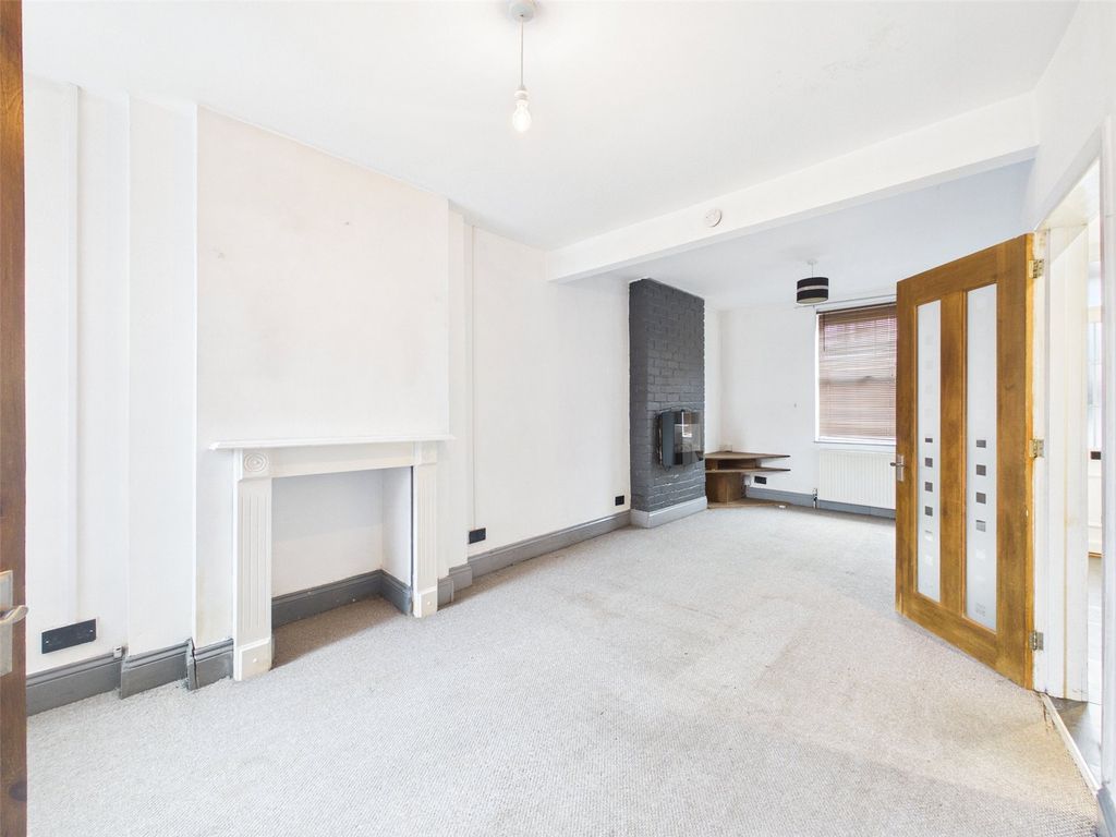 Property photo 2 of 13 Picture No. 10