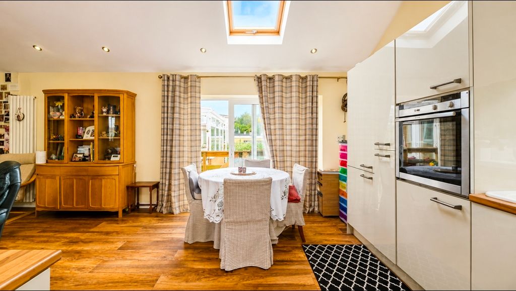 Property photo 3 of 17 Open Plan Family Room