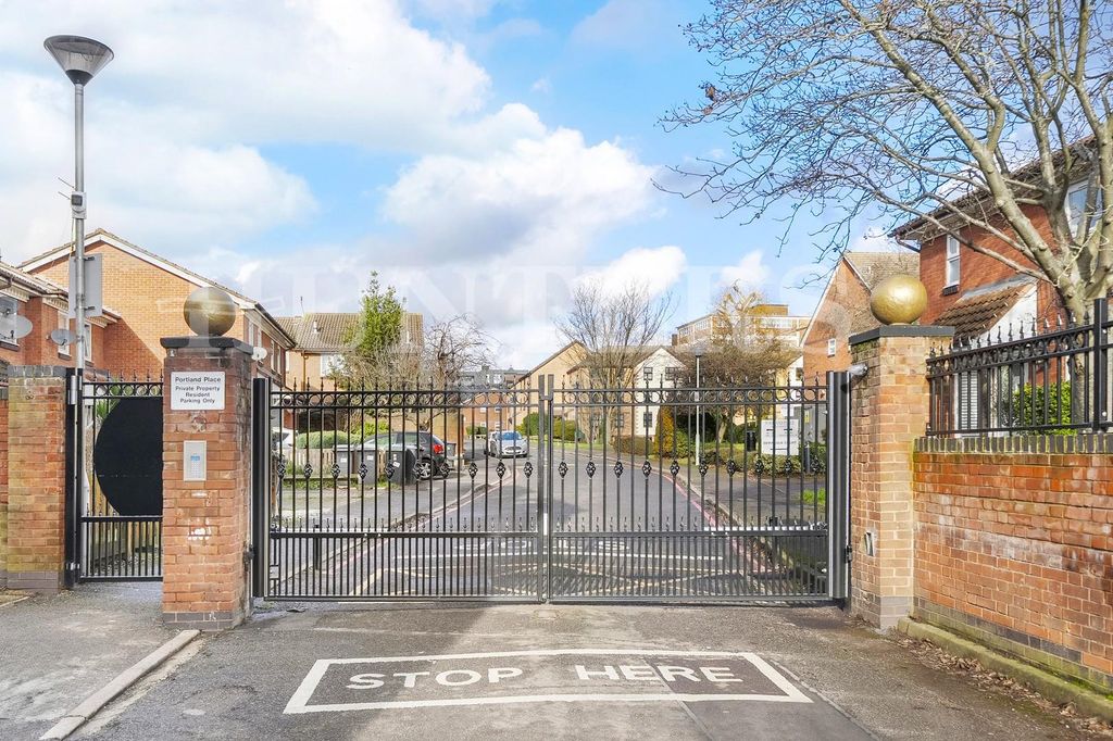 Property photo 2 of 9 Dsc05710.Jpg