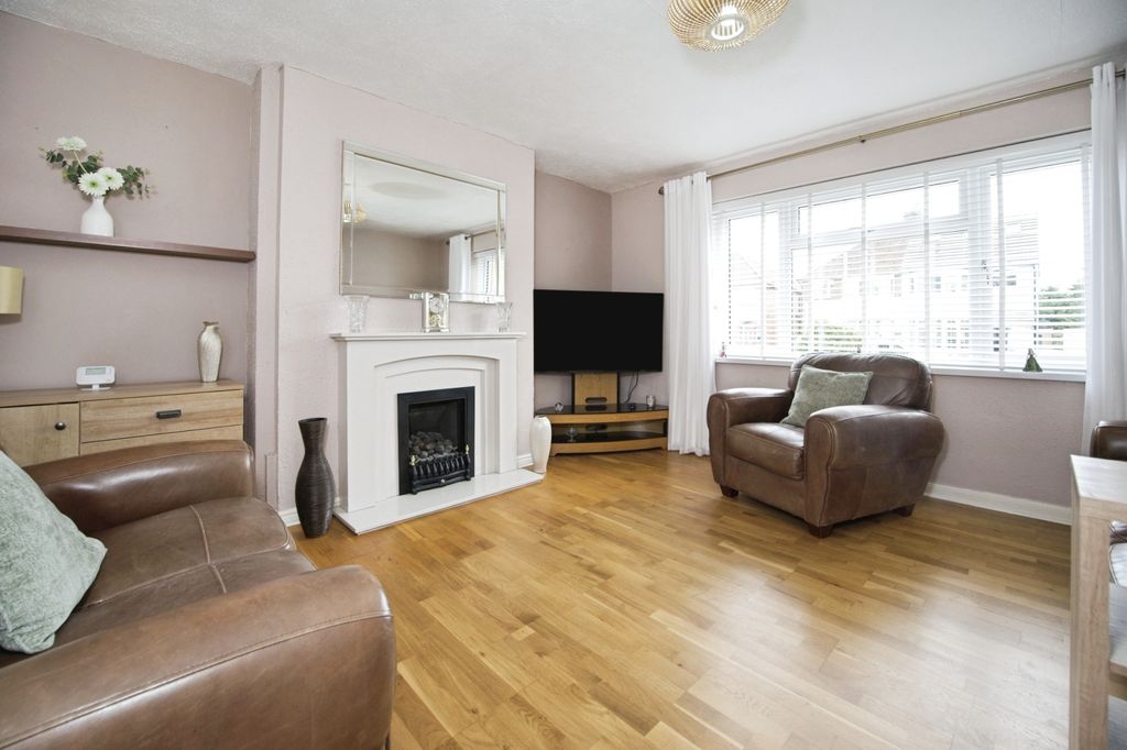 Property photo 3 of 15 Living Room