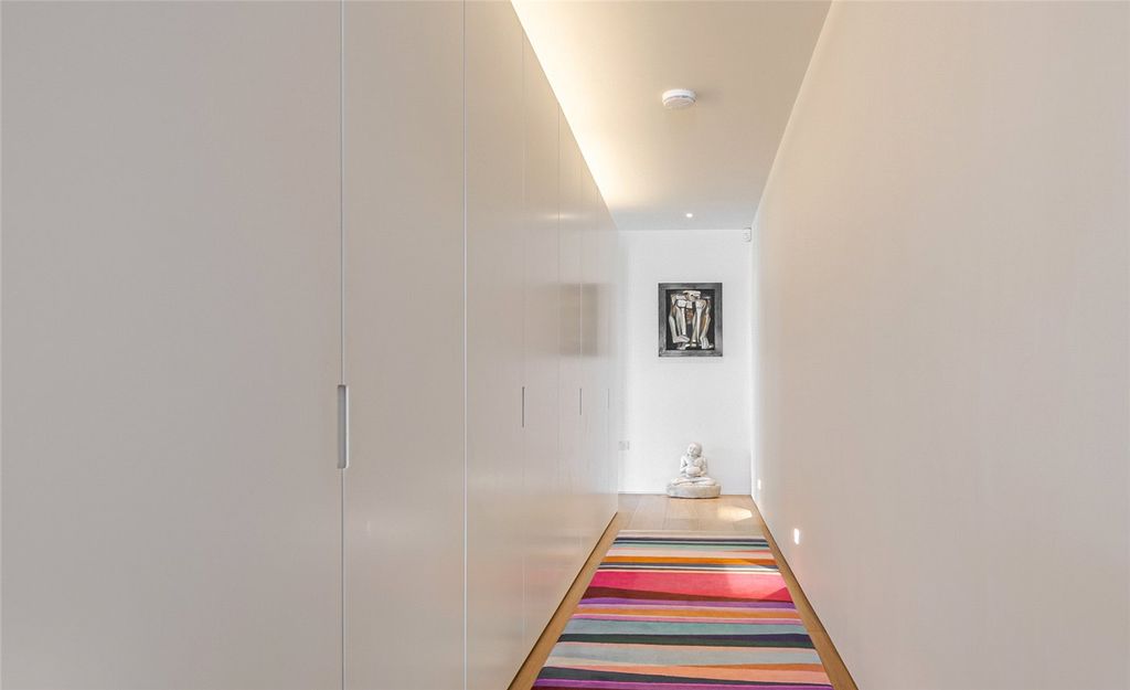 Property photo 3 of 12 Picture No. 11