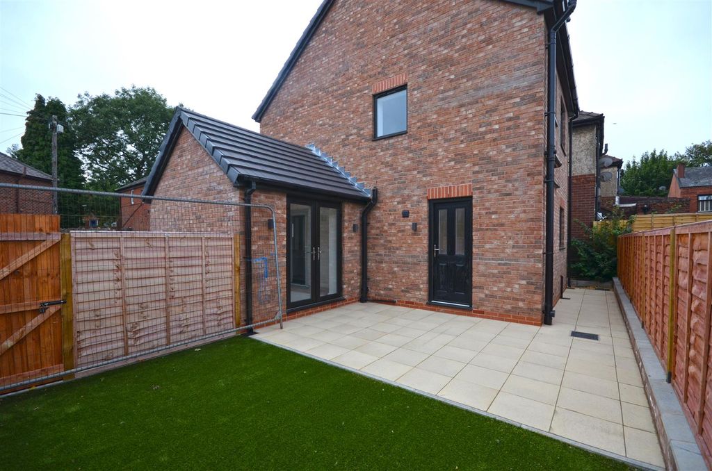 Property photo 1 of 32 01C.Jpg