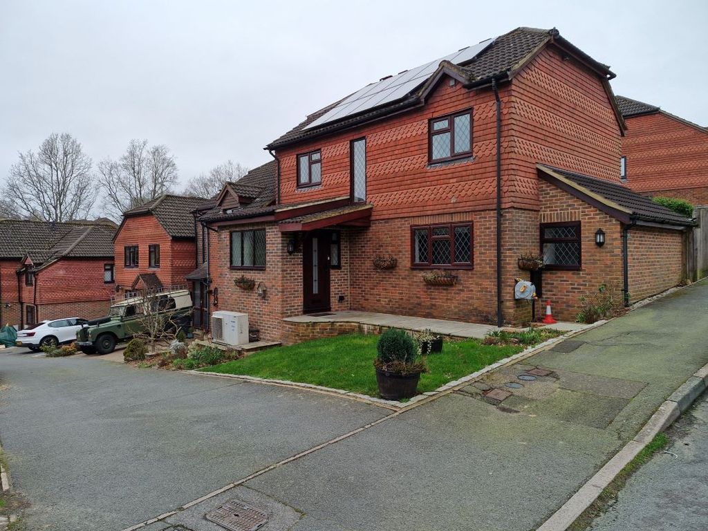 Property photo 1 of 5