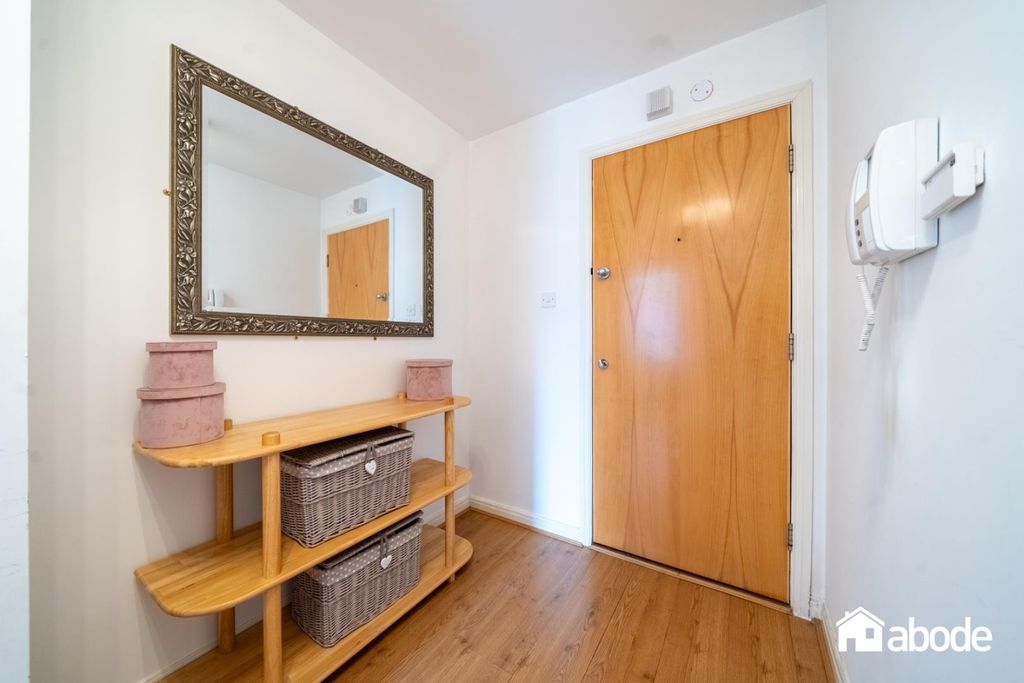 Additional image 4 of 2 bed flat for saleQuebec Quay, Liverpool Marina, Liverpool L3