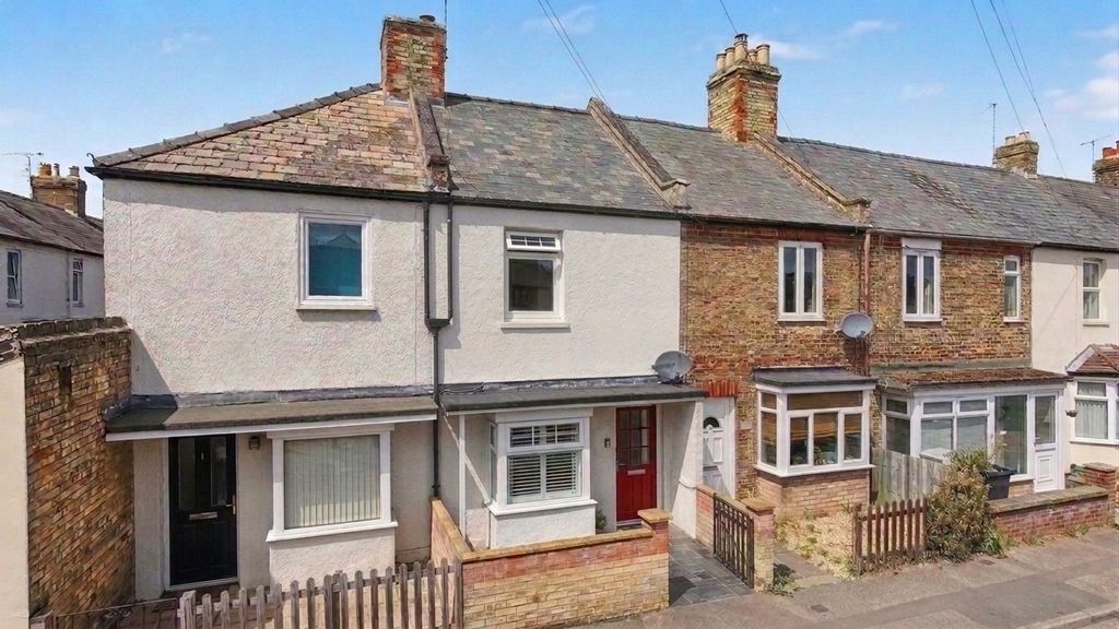 Property photo 1 of 12