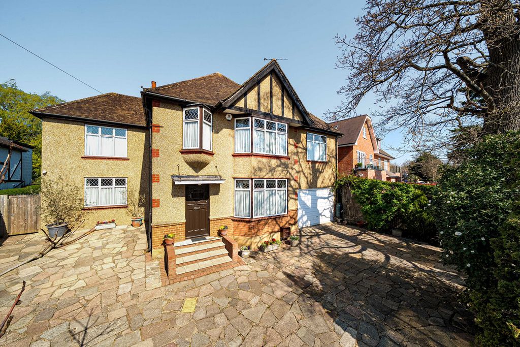 Property photo 1 of 16