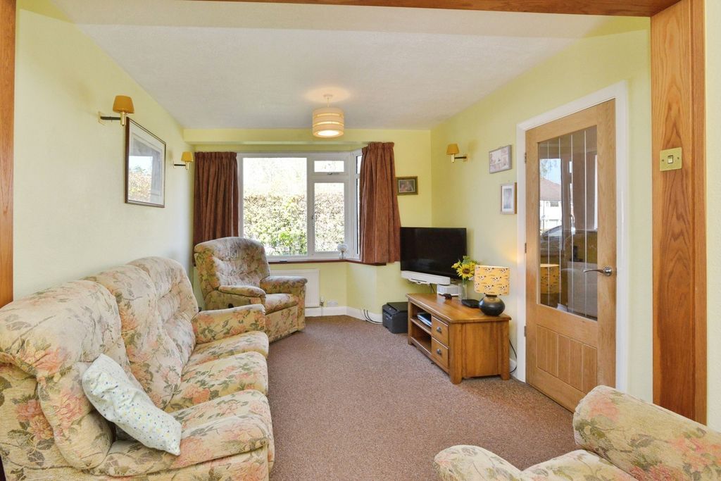 Property photo 3 of 20 Pbox-Img.Jpg