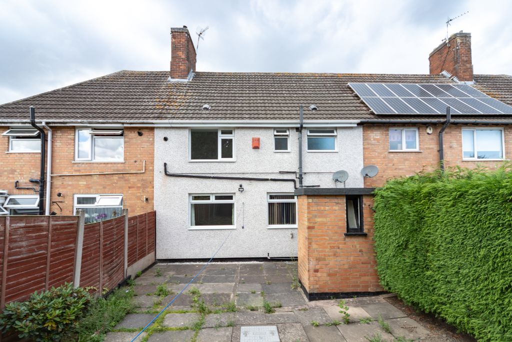 Property photo 2 of 18