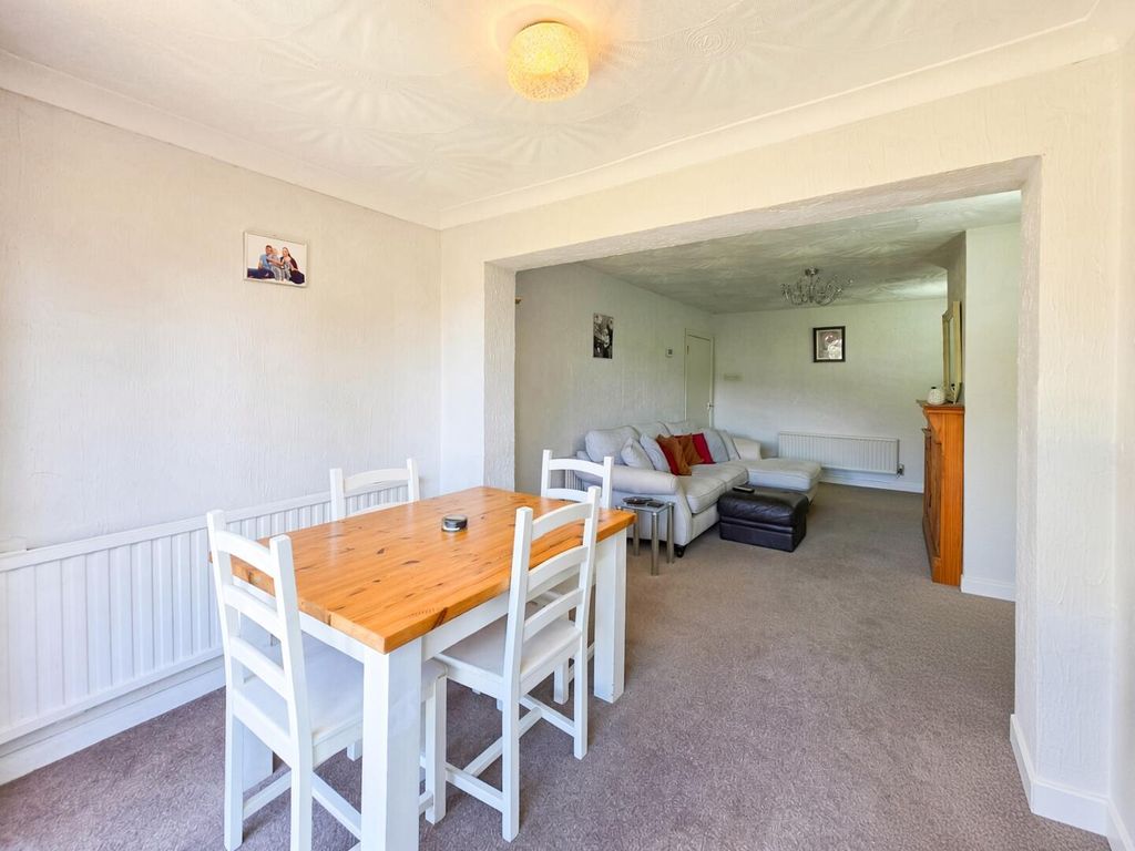 Property photo 3 of 13 Dining Room