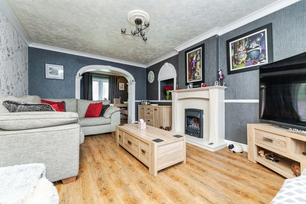 Property photo 2 of 20 2A8A6156