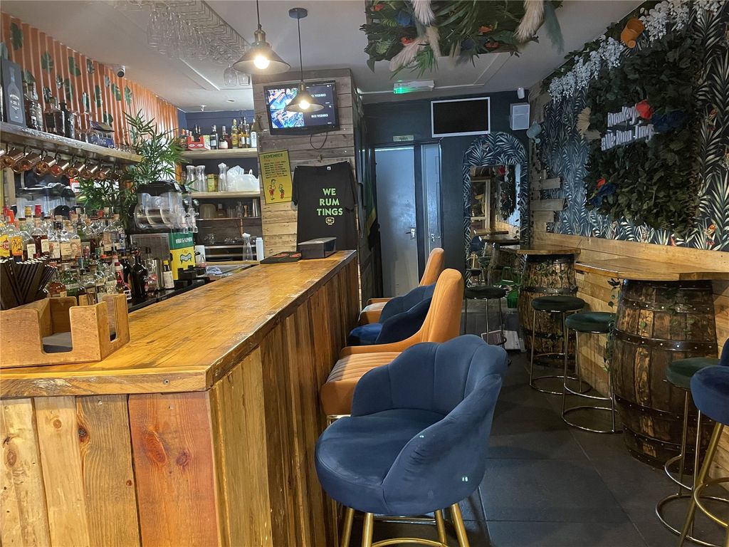 Property photo 3 of 6 Picture No. 10