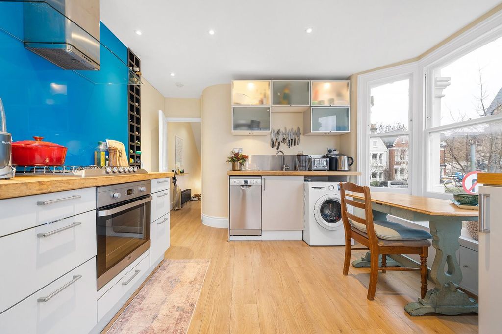 Property photo 3 of 14 Kitchen (1).Jpg