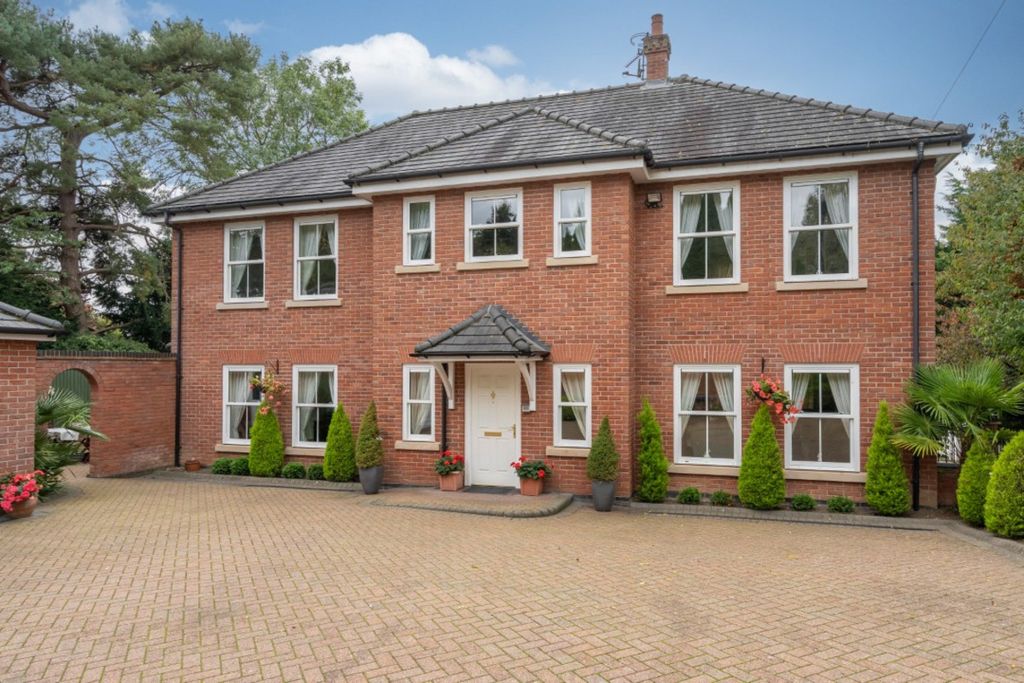 Property photo 1 of 30