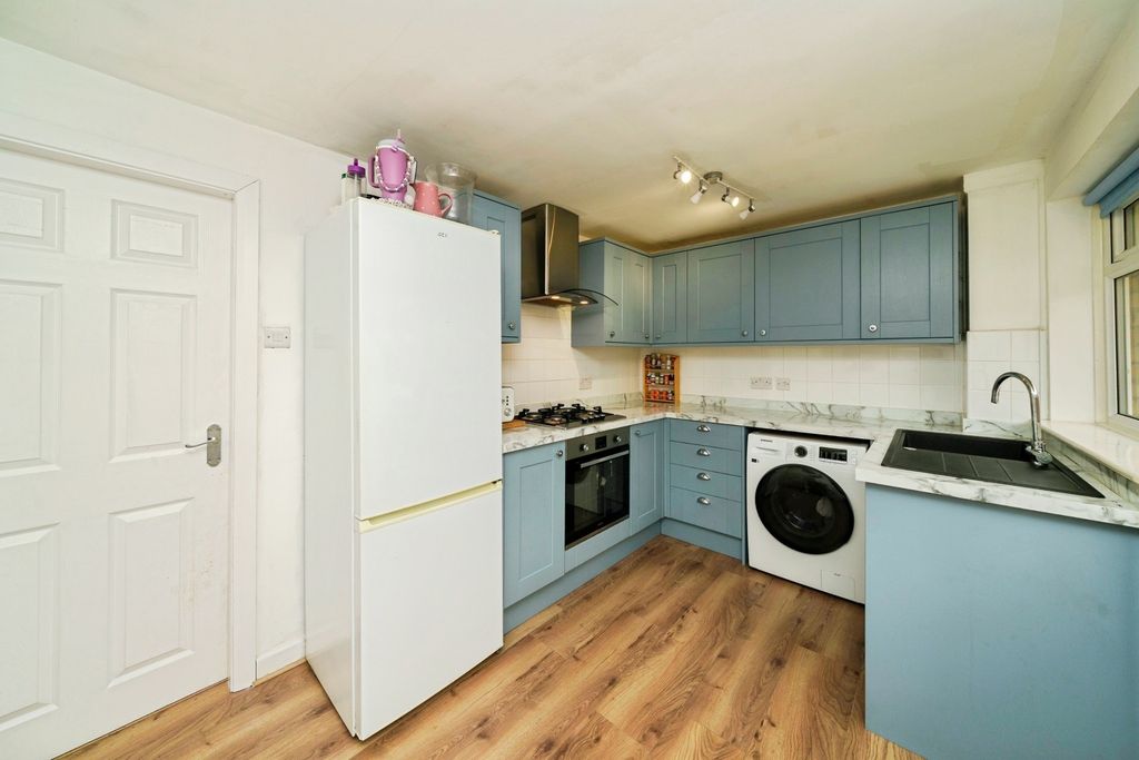 Property photo 3 of 19 Pbox-Img.Jpg