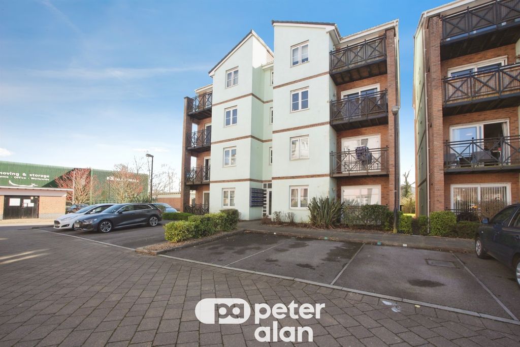 Property photo 1 of 15