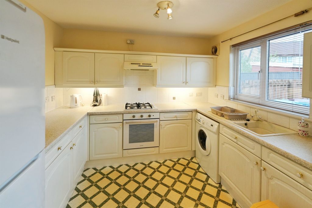 Property photo 2 of 17