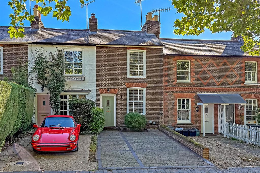 Property photo 1 of 17 43Newenglandstreet-3.Jpg