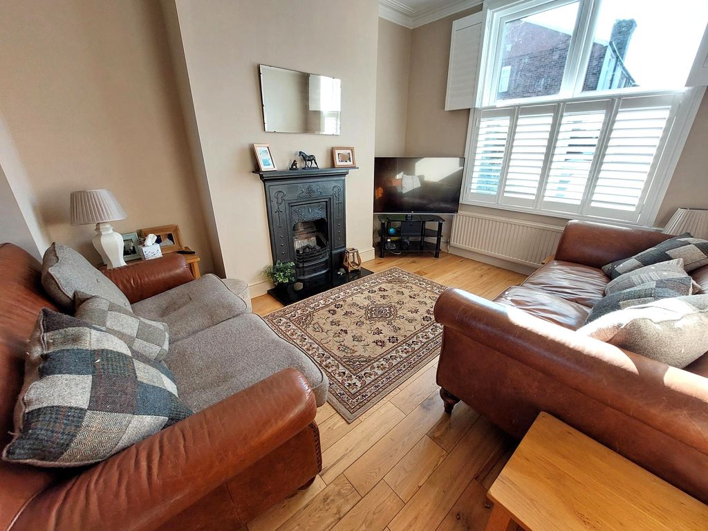 Property photo 3 of 27 Waltpp